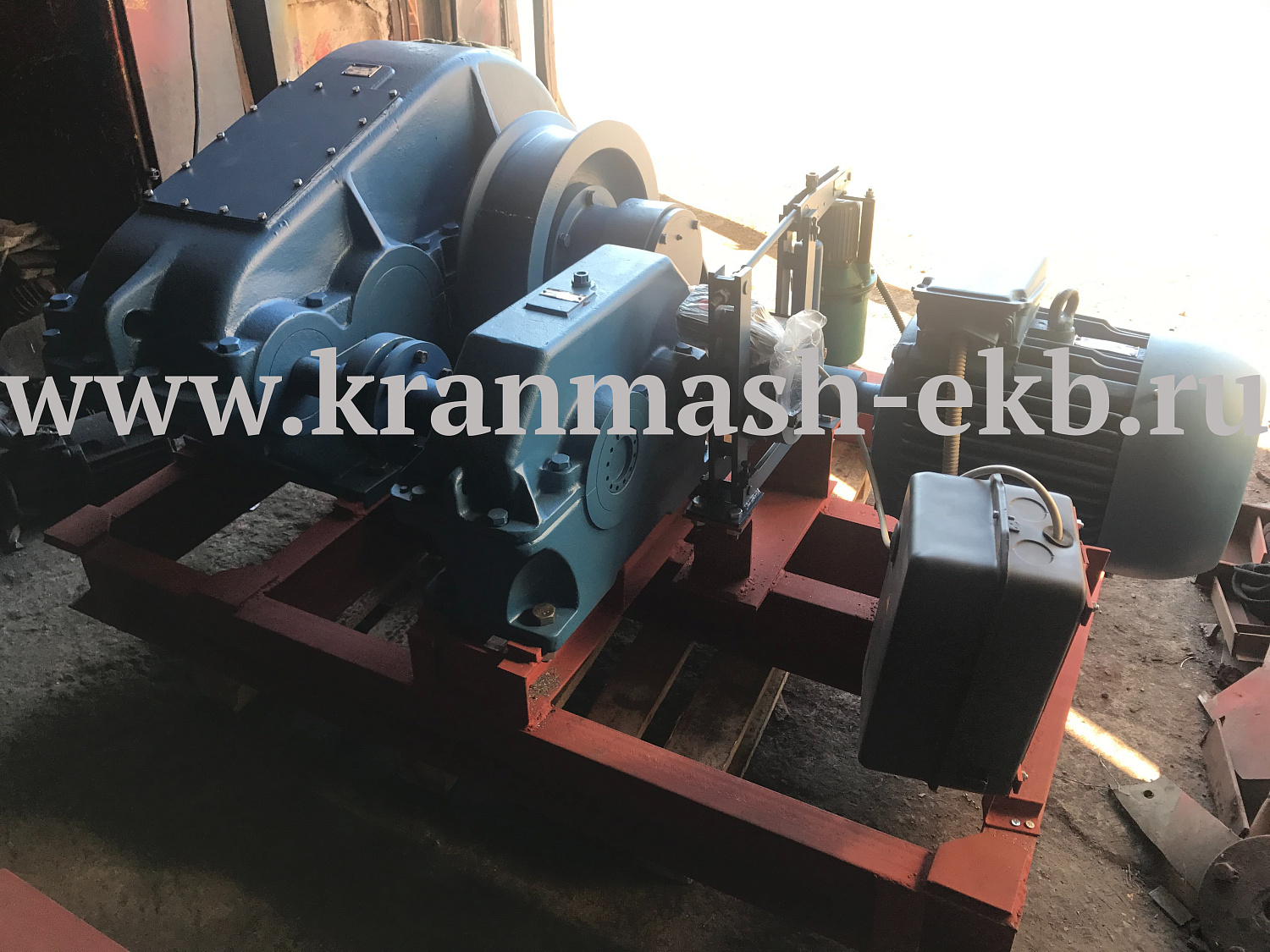 Лебедка маневровая ЛЭМ-10Ш1 Лебедка маневровая ЛЭМ-10Ш2