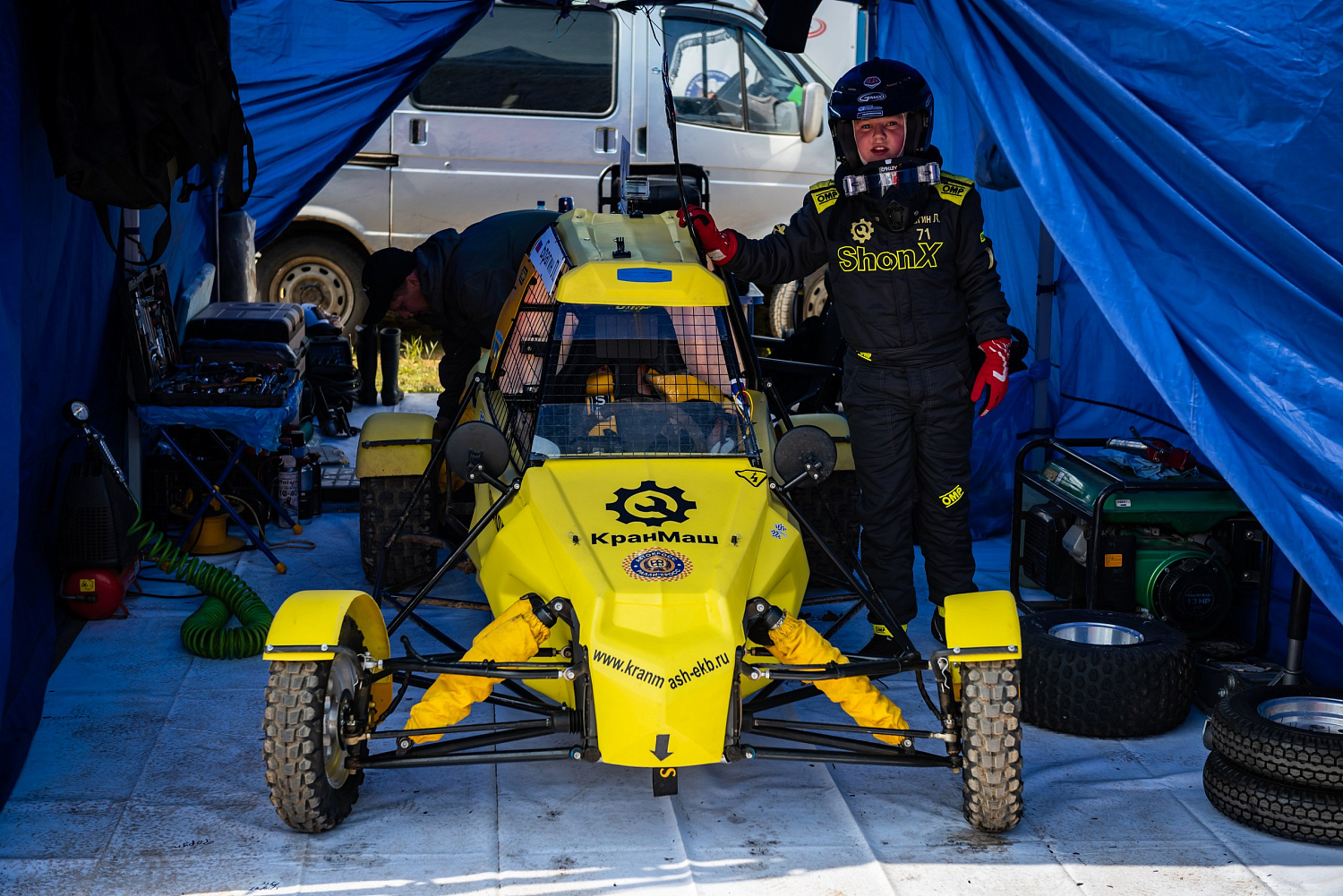 Кранмаш поддержал Льва Брагина на Чемпионате России по автокроссу в Воронеже