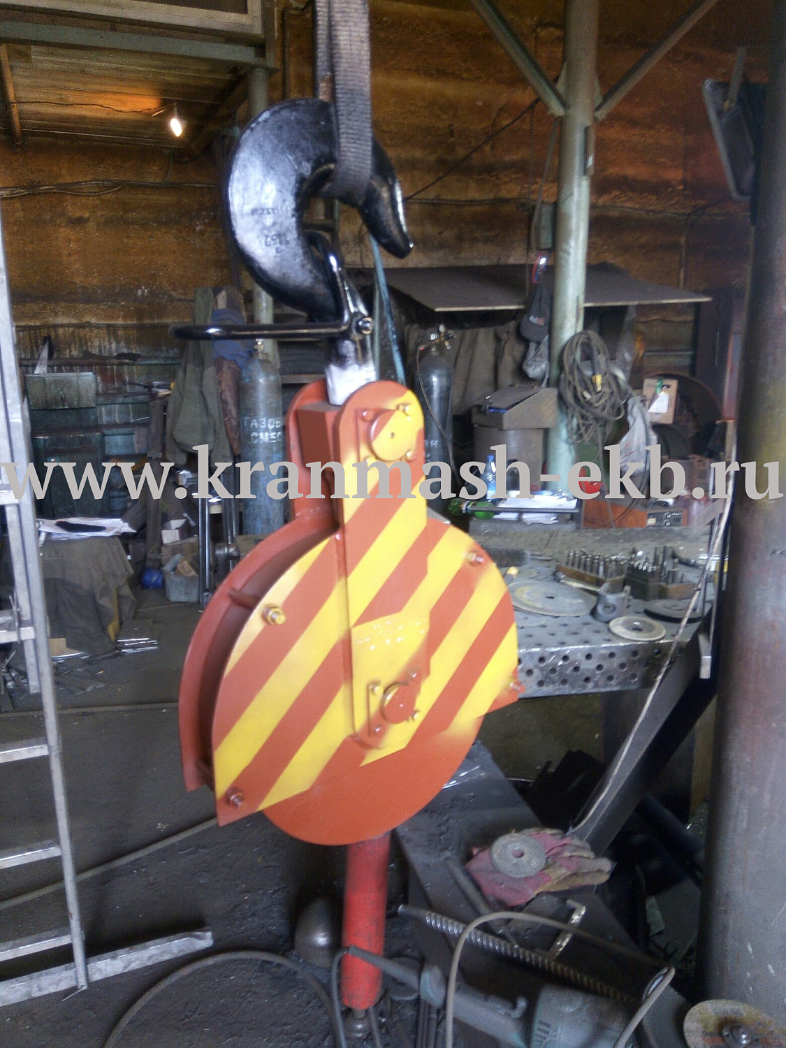 Крюковая подвеска Россия, Крюковая подвеска Болгария